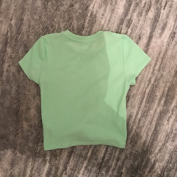 Aritzia (TNA) ribbed cropped top size M - Picture 2 of 2